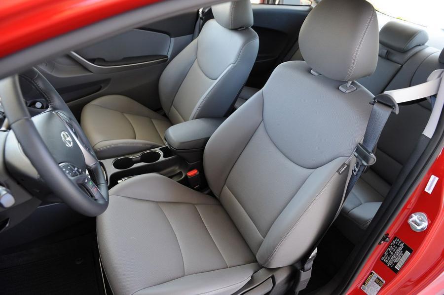  Hyundai Elantra Coupe 2012 года  (фото 65 из 88)